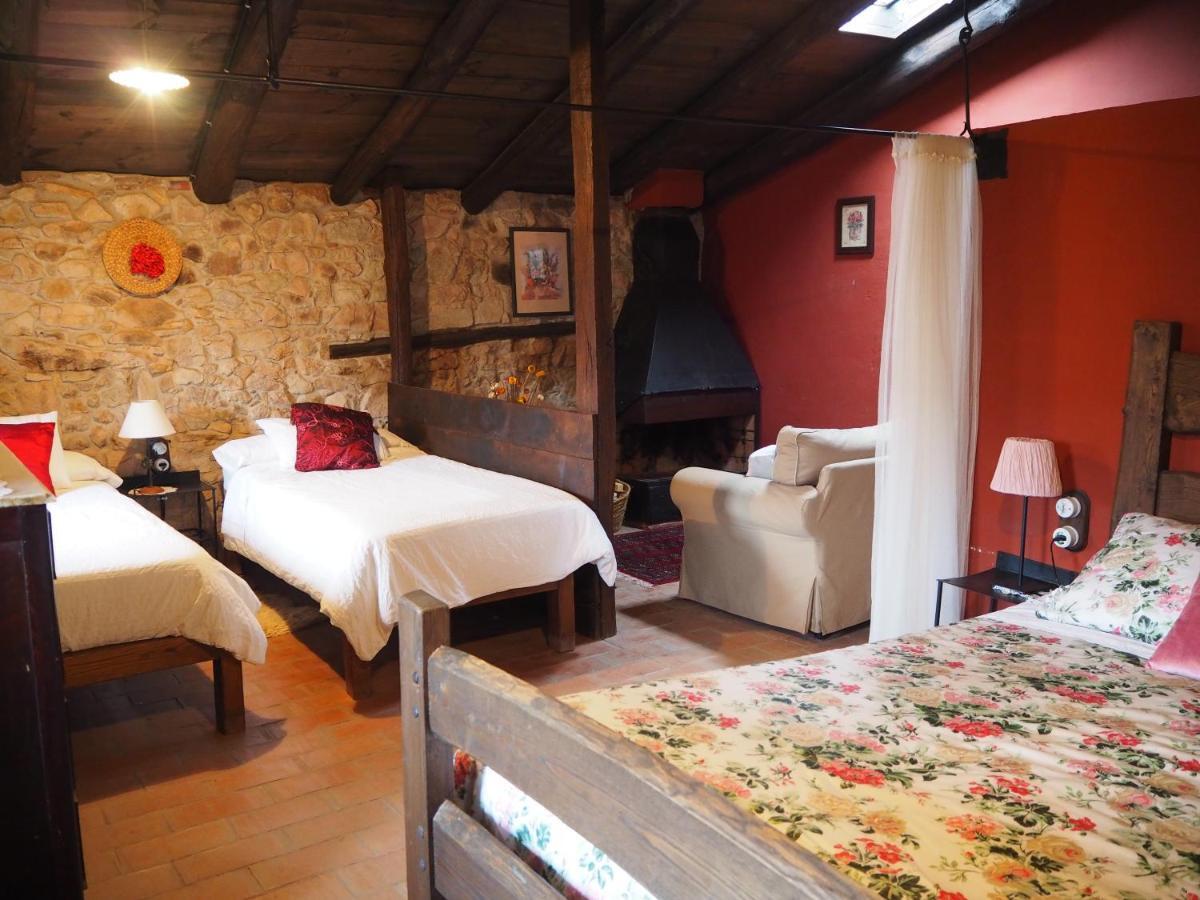 Gasthaus Mas Cal Sastre Sant Hilari Sacalm Exterior foto